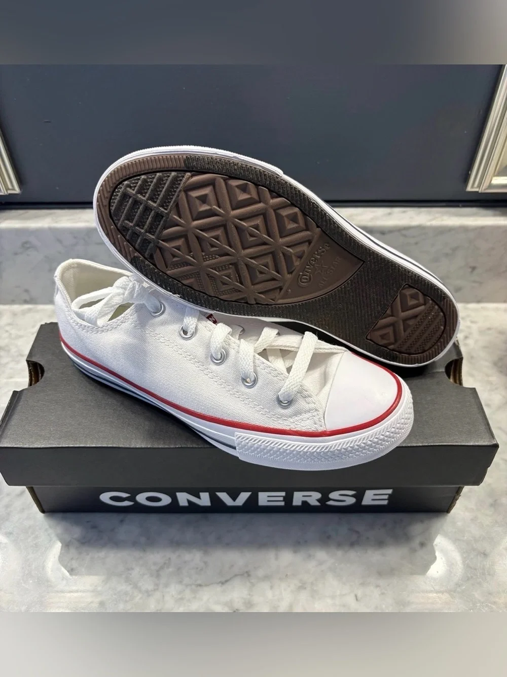 Converse All Star Chuck Taylor Youth Size 1 Boy Girl White Blue Red Low Top Shoe